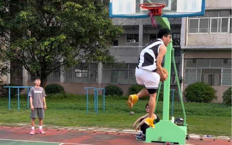 凳深度